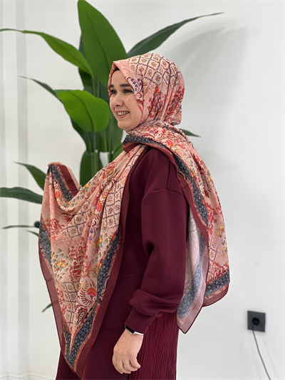 Bordo Desenli Şal