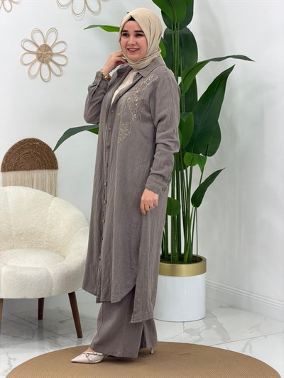 Gri Nakışlı Takım