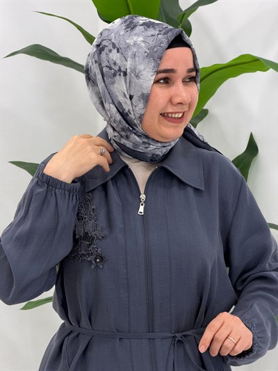 Gri Pantolonlu Takım