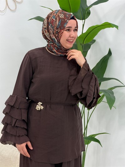Kahve Kolları Fırfırlı Takım