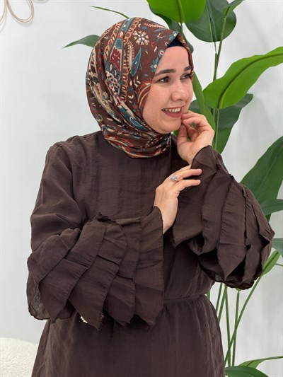 Kahve Kolları Fırfırlı Takım