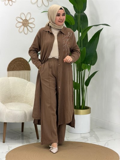 Kahve Nakış Detaylı Takım