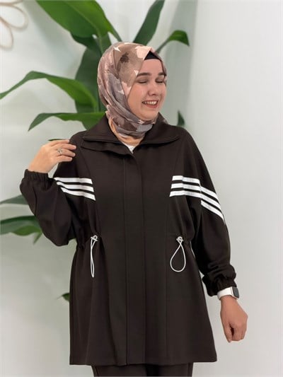 Kahve Şerit Detaylı Spor Takım