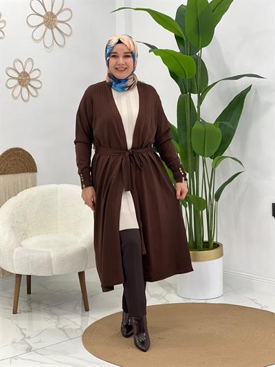 Kahverengi triko hırka
