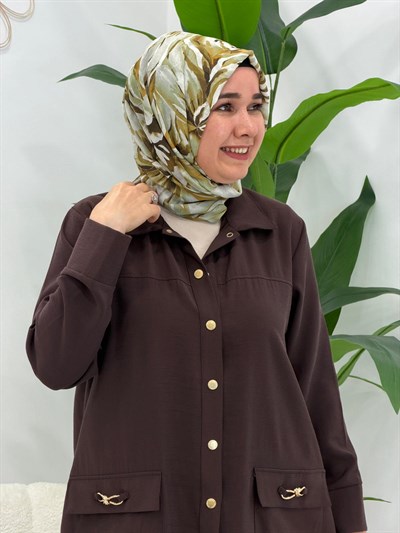Kahverengi Yan Tokalı Pantolonlu takım