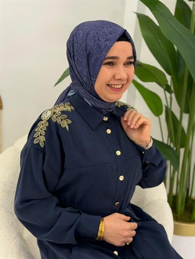 Lacivert Omuzu Taşlı Elbise