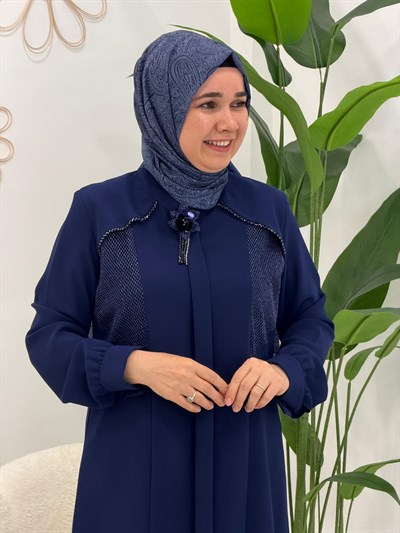 Mavi Çiçek Broş Detaylı Tunik