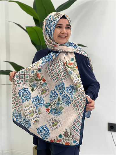 Mavi Desenli Şal