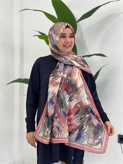 Pembe Desenli Şal