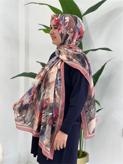 Pembe Desenli Şal