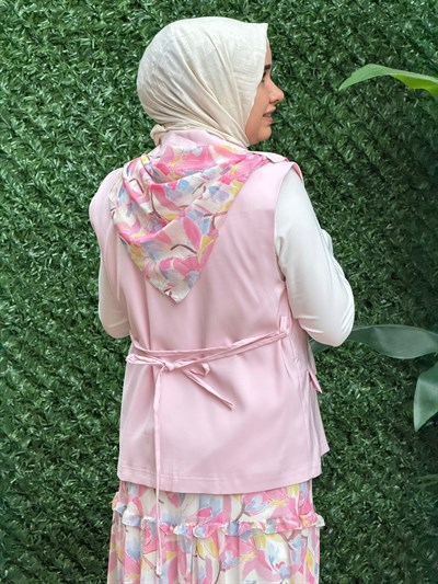 Pembe Yelekli Katlı Şifon Etek Takım