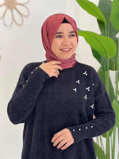 Siyah Angora Taşlı Kazak