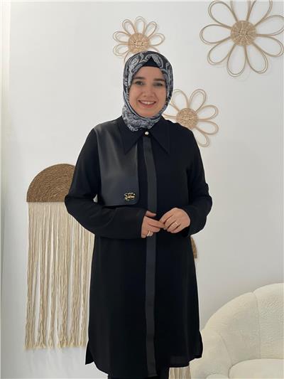 Siyah Broş Fermuarlı Tunik