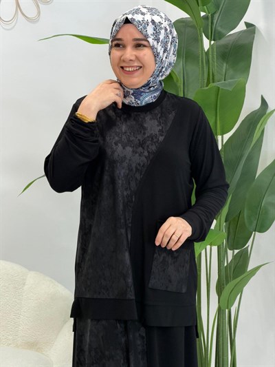 Siyah Desenli  Cep Detaylı Etekli Takım