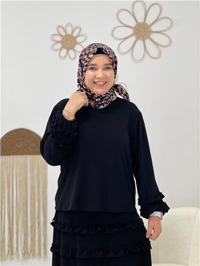 Siyah Etekli Takım
