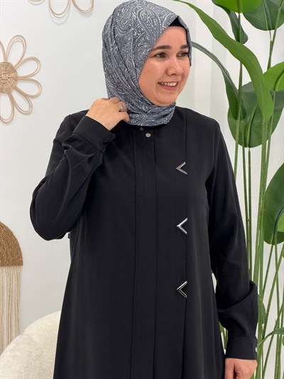 Siyah Fermuarlı Pantolonlu Takım