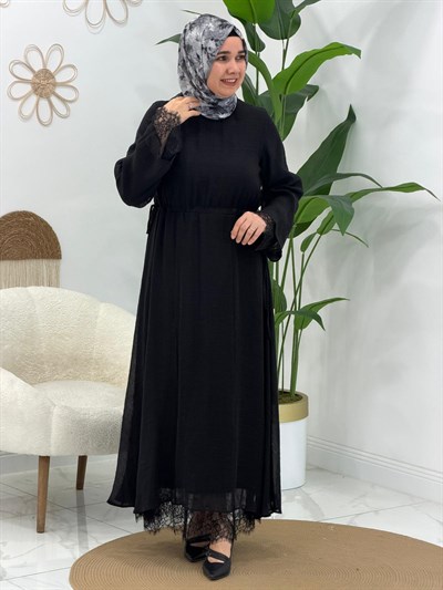 Siyah Kol Detaylı Elbise