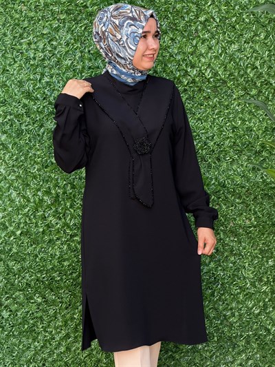 Siyah Kravatlı Tunik