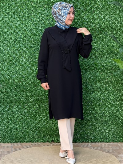 Siyah Kravatlı Tunik