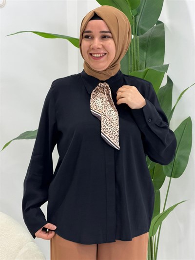 Siyah Leopar Fular Detaylı Gömlek