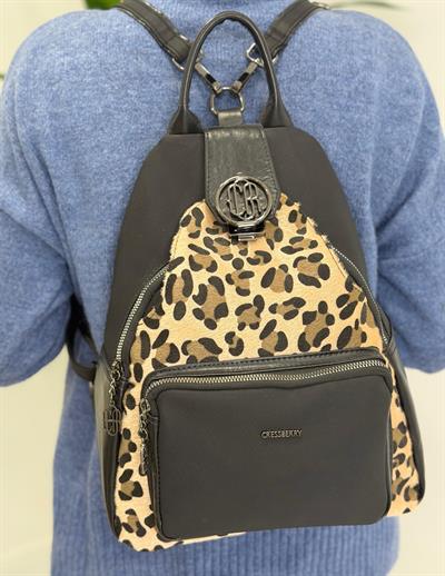 Siyah Leoparlı Sırt Çantası