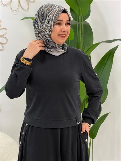 Siyah Nehir Etekli Takım