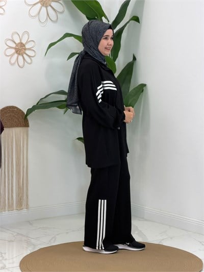 Siyah Şerit Detaylı Spor Takım
