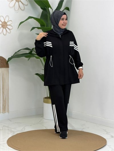 Siyah Şerit Detaylı Spor Takım