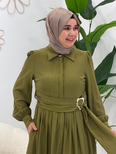Yeşil Kemer ve Cep Detaylı Elbise