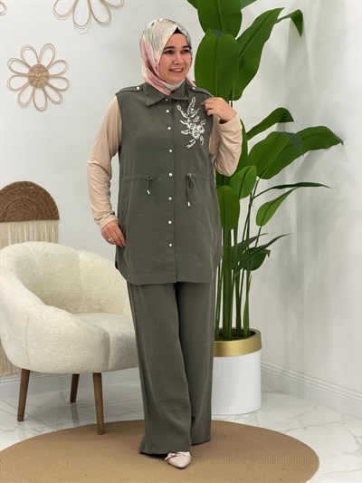 Yeşil Papatya Desenli Takım