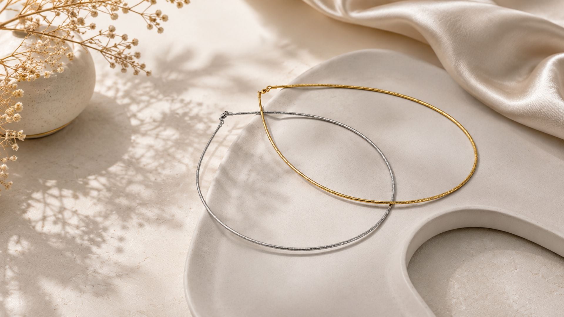 Choker Kolye Nasıl Kombinlenir?