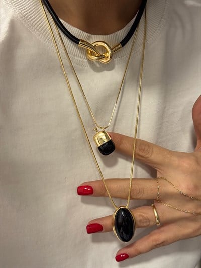 Asansörlü Kolye Kombini Siyah