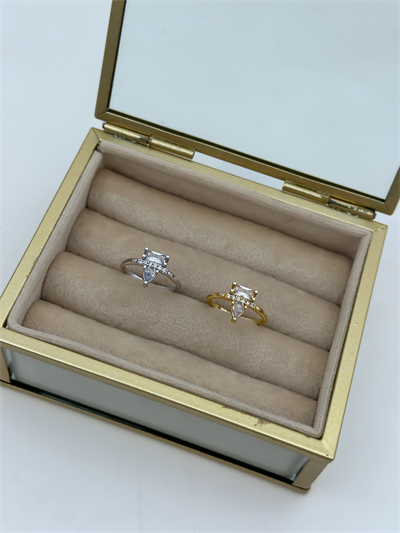 Baget Ve Damla Zirkon Taş Detay Üçgen Figür Ayarlanabilir Yüzük