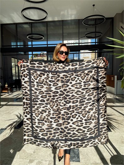 Bej Leopar Desen Kare Pamuklu Şal