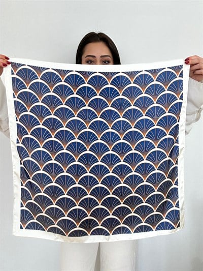 Beyaz Kenar Lacivert Midye Desen Fular (70 * 70)