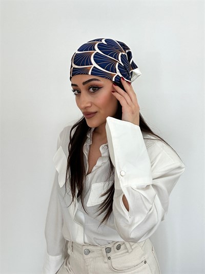 Beyaz Kenar Lacivert Midye Desen Fular (70 * 70)