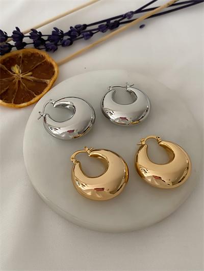 Bombeli Oval Plaka Halka Küpe