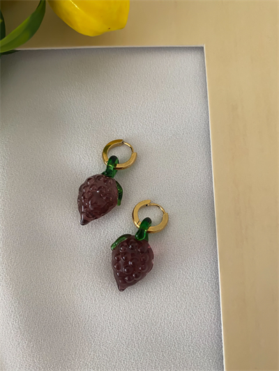 Cam Böğürtlen Küpe