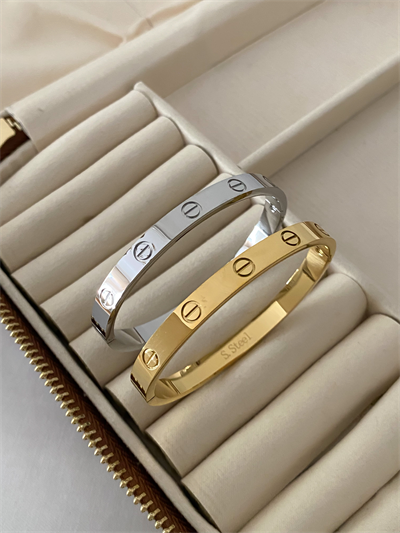 Çelik Bebe Boy Kalın Taşsız Marka Bileklik