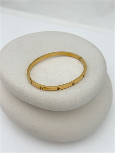 Çelik İnce Model Taşsız Marka Kelepçe Bileklik ( İç Çap : 6 Cm )