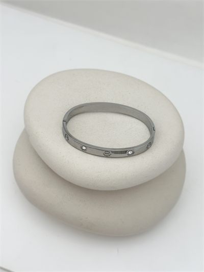 Çelik Kalın Model Taşlı Marka Kelepçe Bileklik ( İç Çap : 6 Cm )
