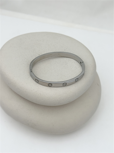 Çelik Kalın Model Taşsız Marka Kelepçe Bileklik ( İç Çap : 6 Cm )