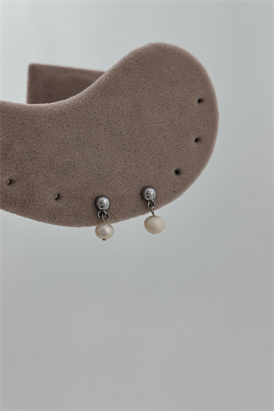 Çelik Minimal Gerçek İnci Sallantılı Küpe