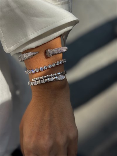 Çivi Bileklik Kombin Gümüş