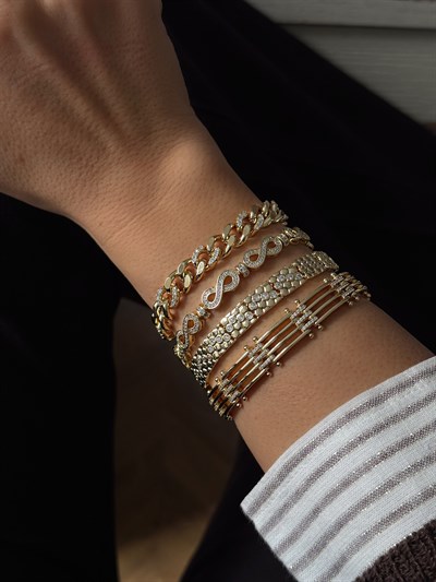 Çoklu Plaka Sıralı Zirkon Taş Detay Tasarım Bileklik Kombini