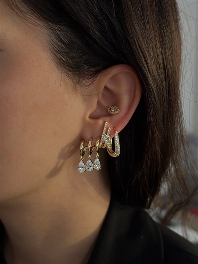 Damla Taş Sallantılı Üçlü Halka Görünüm Küpe Kombini