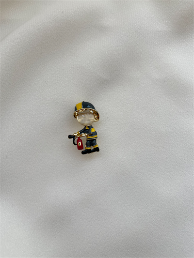 Erkek Figür Minimal İtfaiyeci Broş