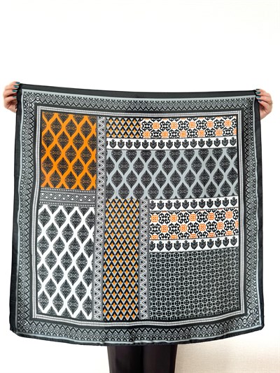Etnik Figürlü Patchwork Görünüm Fular ( 90*90 )