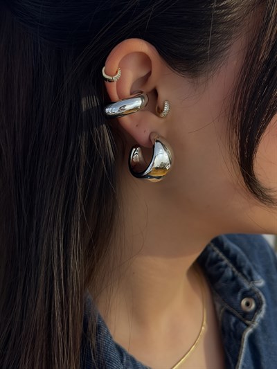 Geniş Bombeli Plaka Halka Küpe Kombini