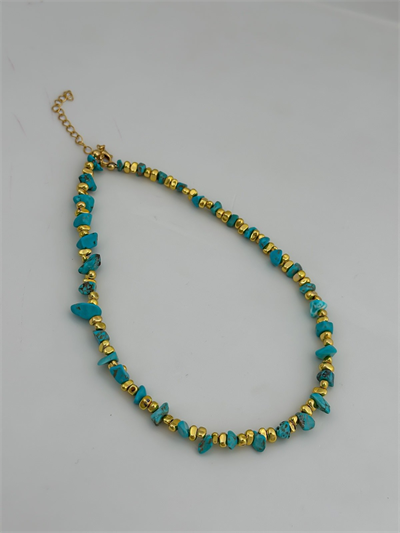 Gold Detay Kırık Firuze Taş Sıralı Kolye (45cm)